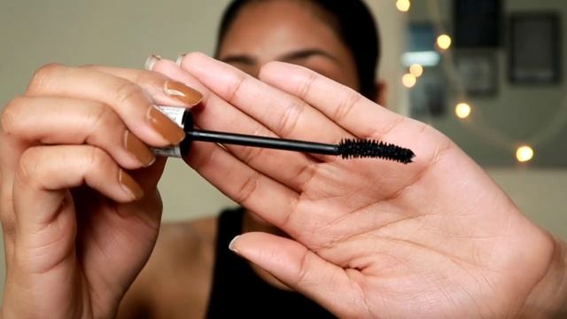 Essence False Lashes Mascara VS Maybelline New York Falsies Lash Lift Mascara| Which one is BETTER? смотреть онлайн
