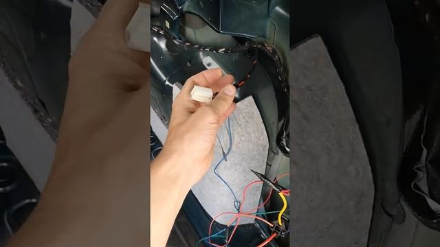 Мерцает камера заднего хода, решение смотреть онлайн