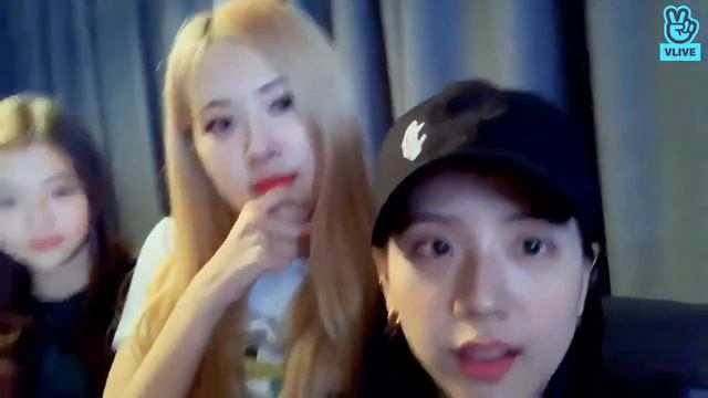 Blackpink Jisoo & Rosé Vlive Feat Ella