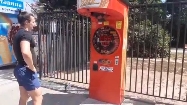 Выбил 999. Игровой автомат для удара. смотреть онлайн