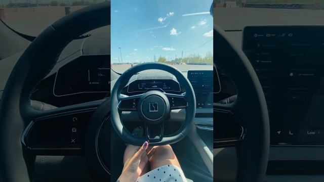 ZEEKR 001? На русском языке. #zeekr001 смотреть онлайн