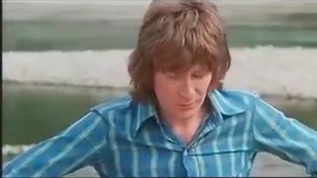 Les Charlots Les Fou du Stade Francais смотреть онлайн