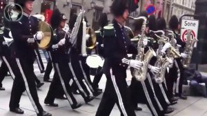 'Прощание славянки' в исполнении оркестра королевской гвардии Норвегии на улицах Осло