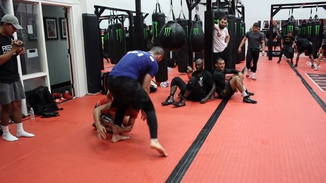 Islam Makhachev Pulls Off Russian Tie Snap! (Full Clip)