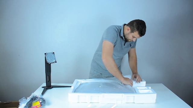 أرخص شاشة ألعاب في مصر وبأعلي مواصفات | AOC C27G1 144hz смотреть онлайн