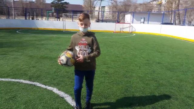 КАК ЛЕГКО НАУЧИТЬСЯ ЧЕКАНИТЬ МЯЧ смотреть онлайн