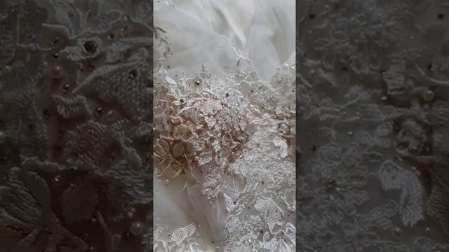 Вышивка свадебного платья Wedding dress embroidery смотреть онлайн