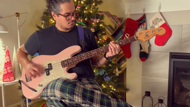 Blink-182 "Not Another Christmas Song" BASS COVER w/Fender Mark Hoppus Jazz Bass смотреть онлайн