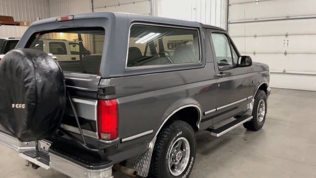 SOLD!!!! 1992 FORD BRONCO XLT. 1 FAMILY OWNED VEHICLE FROM PACIFIC NW!! смотреть онлайн