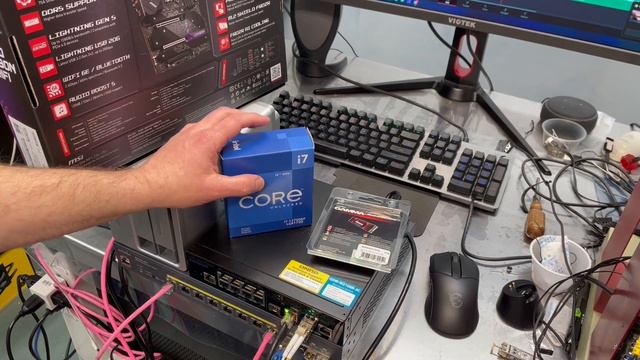 OCC Part 2 Of The MSI Z690 Carbon WiFi Review!