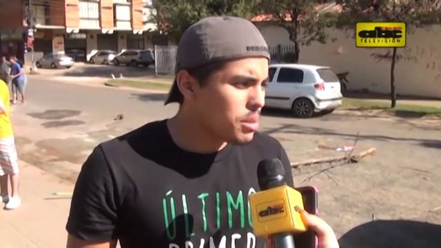 Jóvenes bachean en Fernando de la Mora смотреть онлайн