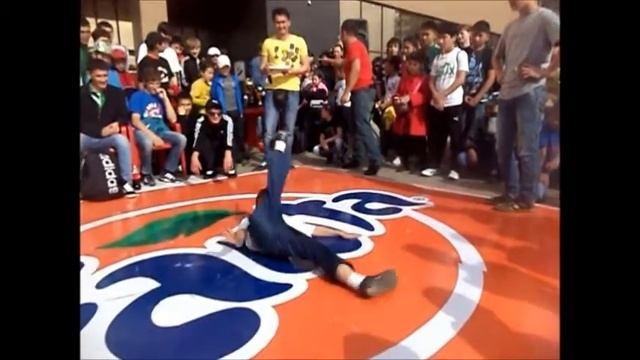 Break Dance Battle Экибастуз 1 июня 2013 День защиты детей. смотреть онлайн