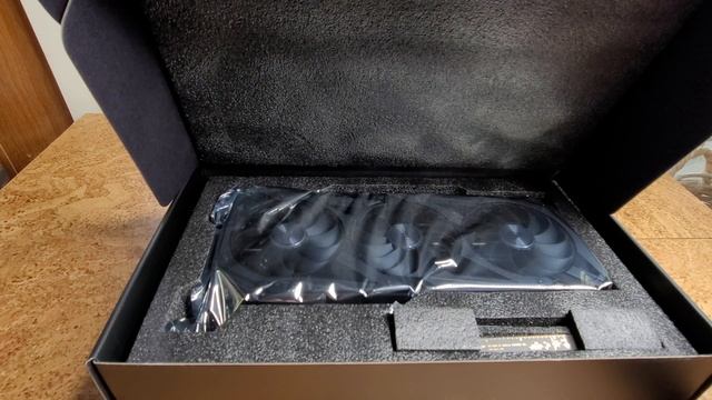 ASUS Республика Геймеров RTX 3070 Распаковка и Первые Впечатления (ROG Strix RTX 3070) 4K 2021