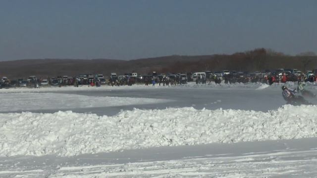 Открытый Чемпионат Приморского края по мотогонкам на льду. Часть 4 смотреть онлайн