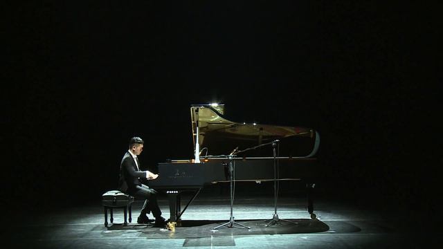 Qi Huan plays Rachmaninoff (live concert 2016) смотреть онлайн
