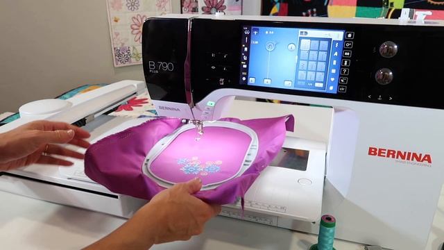 BERNINA 790 125 Sewing with Embroidery Module Connected смотреть онлайн