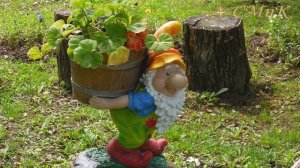 Садовый гном. Садовые фигурки из бетона.