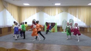 Русский народный танец. Танцуют дети