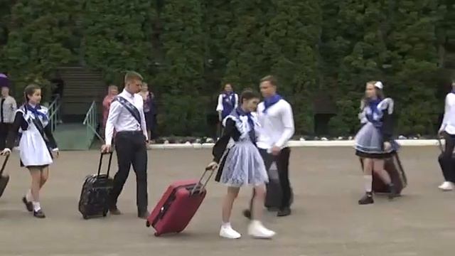 ПОСЛЕДНИЙ ЗВОНОК смотреть онлайн