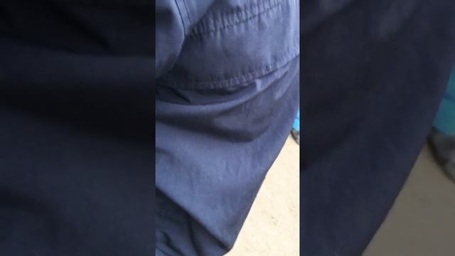 Мать избивает своего ребёнка на детской площадке смотреть онлайн