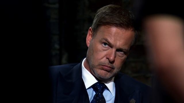 Electrician Overwhelmed by Epic Bidding War Over Game-Changing Staples | Dragons' Den смотреть онлайн