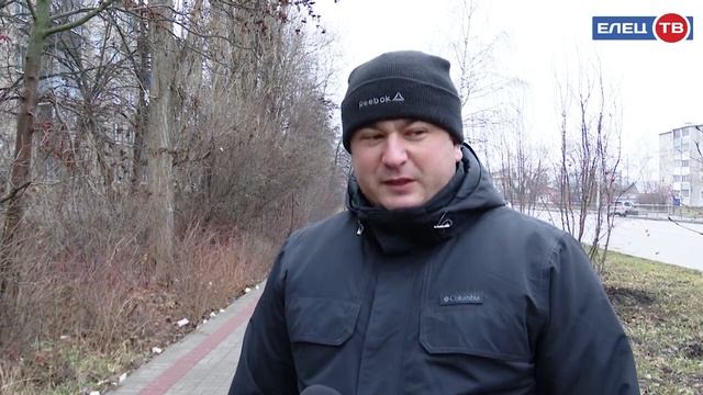 В семье рябин пополнение: на улице Свердлова специалисты питомника высадили новые деревья смотреть онлайн