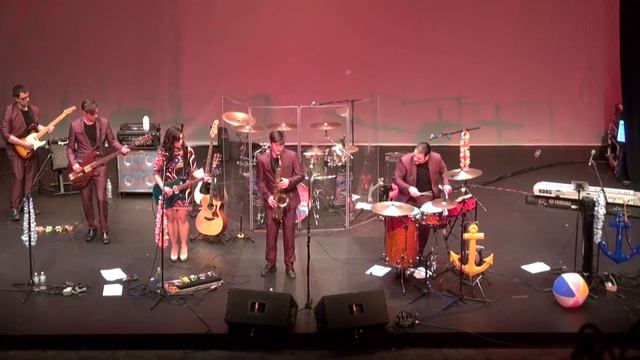 Yakety Sax performed by Adam York смотреть онлайн