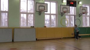 Техника броска с двух шагов с правой стороны в баскетболе