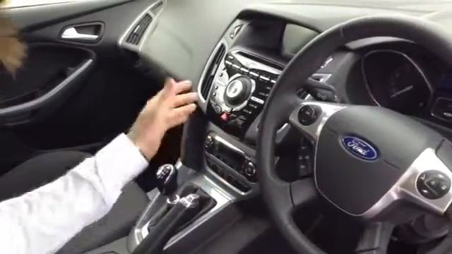 2014 Ford Focus 1.6T Ecoboost Titanium Navigator for sale at Thame Cars смотреть онлайн