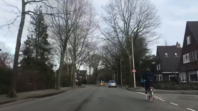 Амерсфорт, Нидерланды, Торговая улица, 18.02.20. Распускается Сакура смотреть онлайн