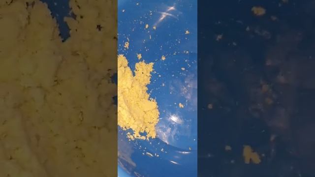 Дешёвый способ эффективно выгнать тараканов из квартиры - борная кислота с яйцом. Отзыв смотреть онлайн