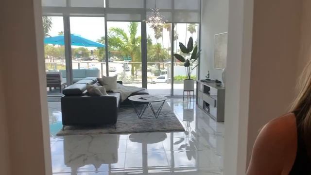 The Vue in Downtown Sarasota смотреть онлайн