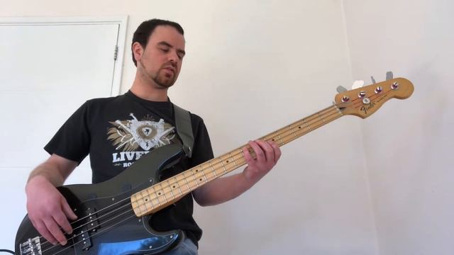 Livewire Rock Academy: Reef - Place Your Hands Bass Guitar Lesson смотреть онлайн