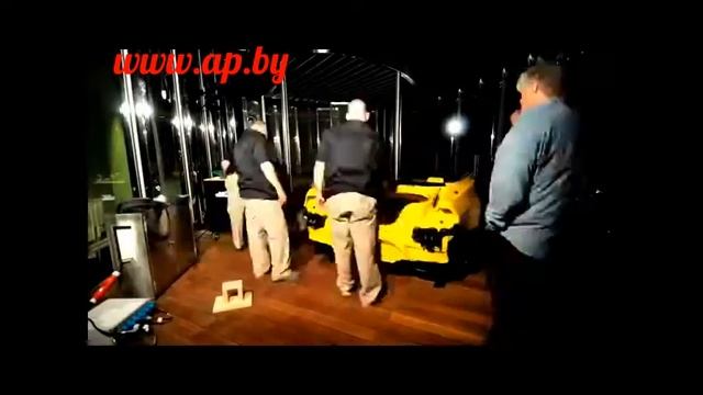 Ford Mustang подняли на самую высокую точку мира Burj Khalifa смотреть онлайн