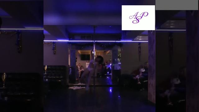 Занятия пилоном для мужчин Пилон Реутов. Pole dance . Pole sport. смотреть онлайн