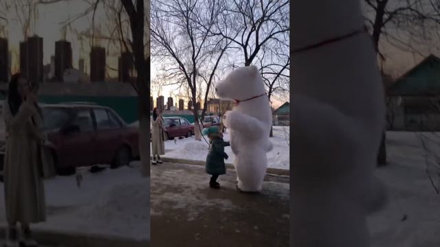Мишка поздравляет с днем рождения смотреть онлайн