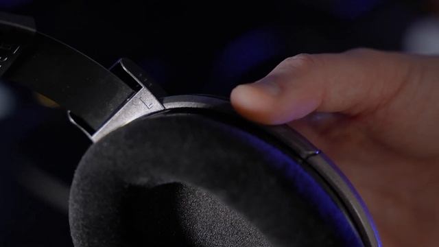 This Headphones will STEP UP Your Audio Production GAME! смотреть онлайн