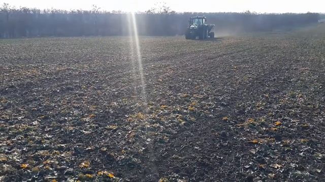 Внесения минерального удобрения John Deere 8320R по рапсу РМУ-12 смотреть онлайн