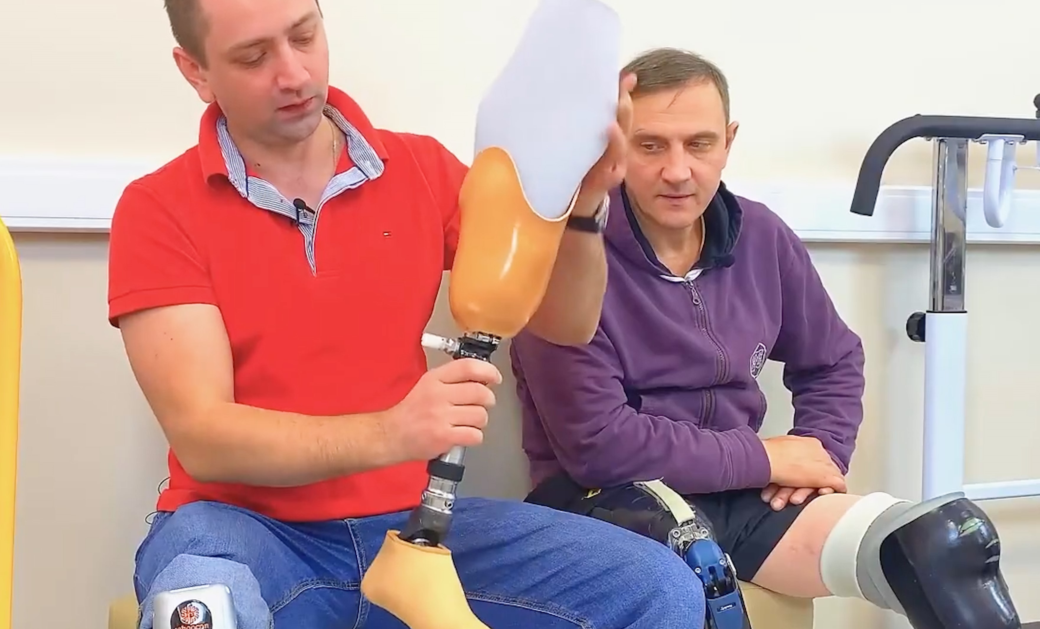 Всё о протезах ног. Часть 11: "Силиконовый чехол и крепление протеза". смотреть онлайн