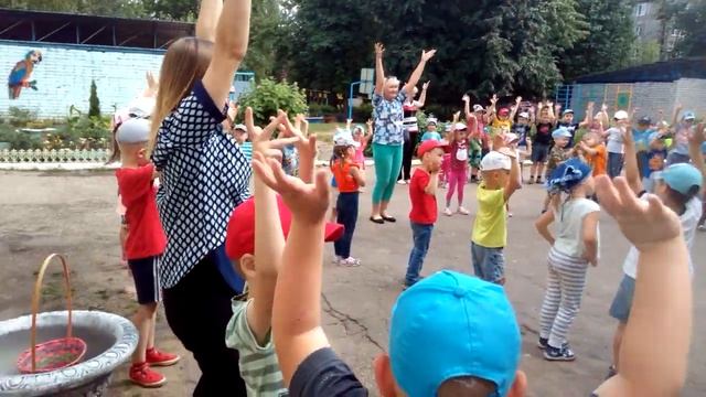 МБДОУ "Детский сад № 27 "Садко" состоялся праздник "Здравствуй лето" - 2 смотреть онлайн