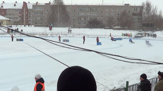 Мотогонки на льду Финал ЛПРЮ 2018 2 й день г Вятские Поляны смотреть онлайн