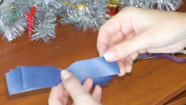 ОБЪЕМНЫЕ СНЕЖИНКИ из бумаги! Бесплатный мастер класс. смотреть онлайн