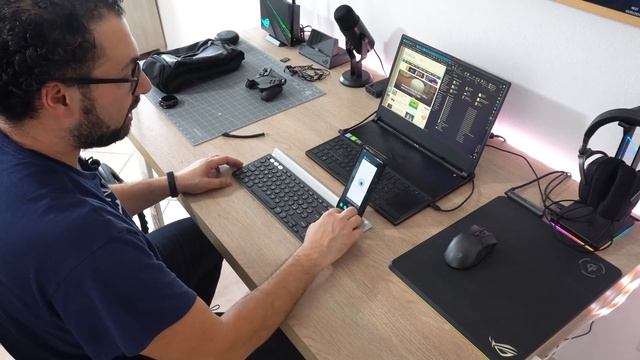 Ecco la postazione perfetta per ASUS ROG FAN смотреть онлайн