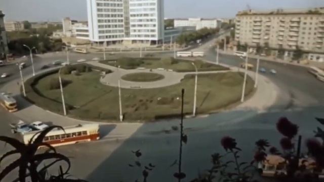 Новосибирск Видео снято с балкона 7 этажа, Красный проспект 157 смотреть онлайн