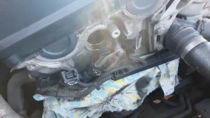 Вытаскиваем электромагнитный клапан ваноса N42B20 BMW