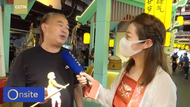Live: Discover charm of Yuyuan Garden at Qixi Festival смотреть онлайн