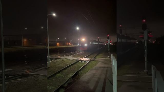 Электропоезд ЭД9Э-0033 с сообщением Нижний Новгород-Пижма смотреть онлайн