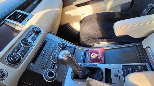Глупый перекуп "вешает лапшу" при продаже Range Rover Sport 2011, 5.0 510лс