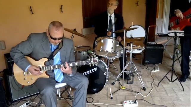 NO Age Four & Mary De Leo смотреть онлайн