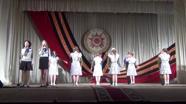 Танец синий платочек-Школа №1!!!! смотреть онлайн